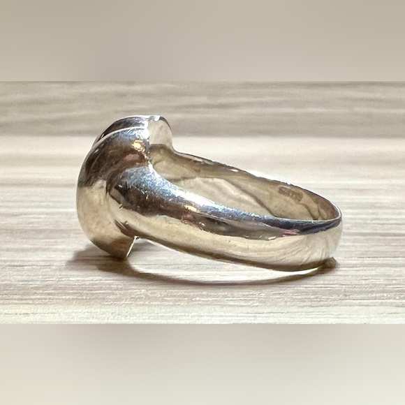 Designer Signed GSJ Sterling Silver Modernist Puffy Striped Band Ring, Size 7.5 - Picture 3 of 10